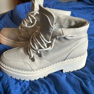 American Eagle light grey Hiking boots